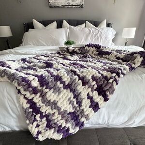 Cozy Purple and White Chunky Knit Blanket